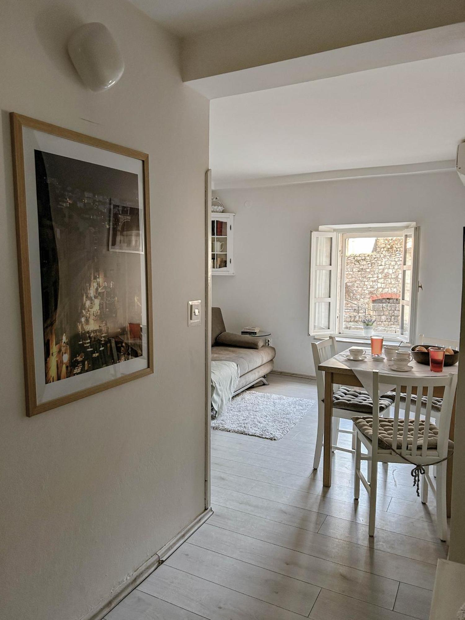 Iza Roka Appartement *