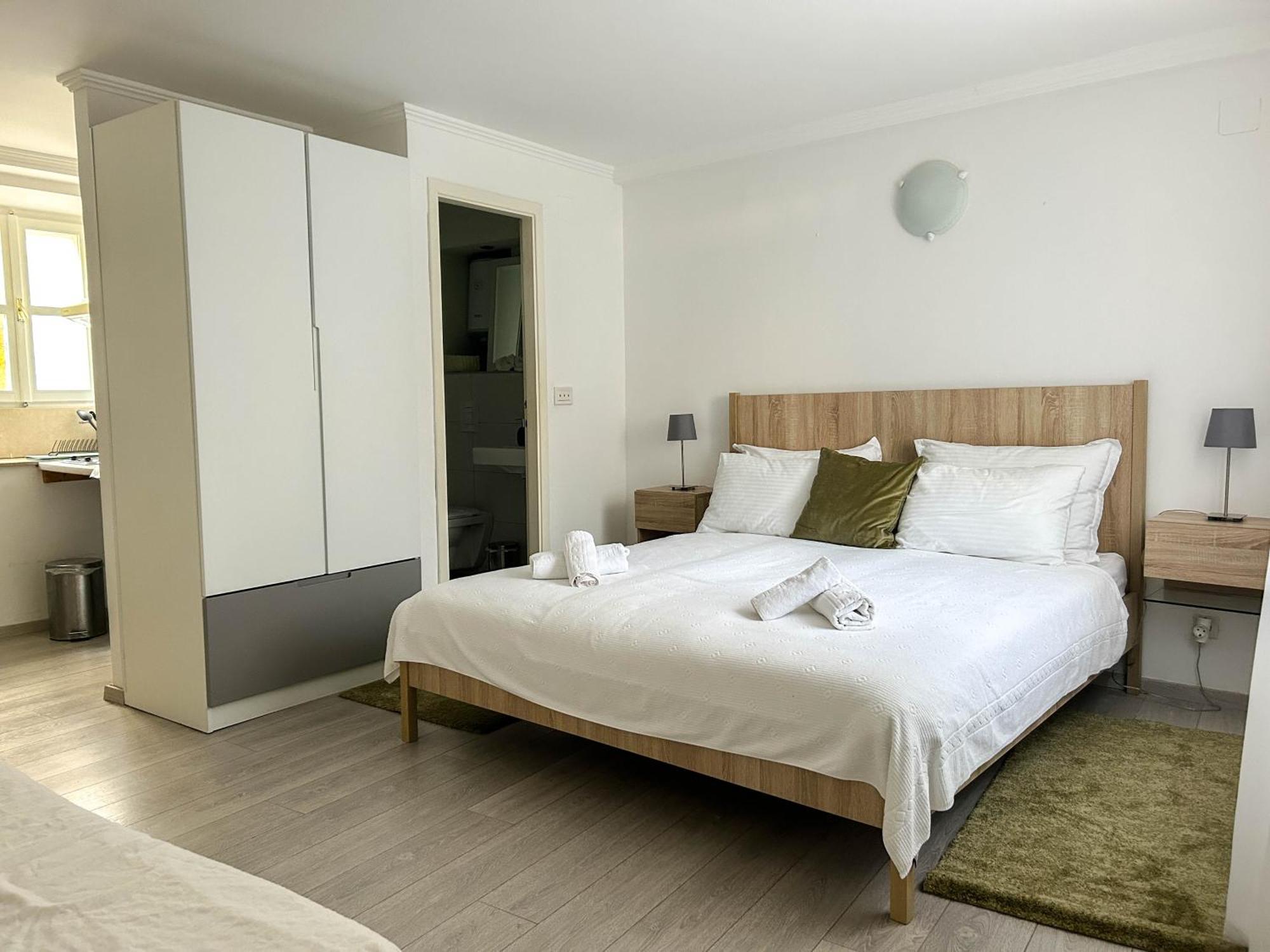 Iza Roka Apartment *