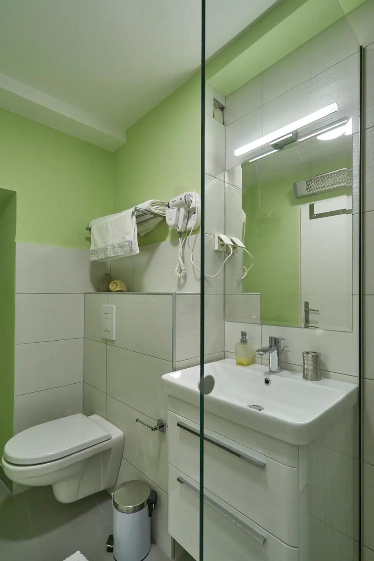 Iza Roka Apartment *